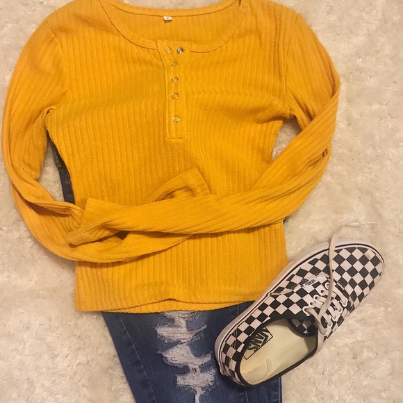 Gold Ribbed Top - Picture 3 of 6